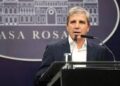 Caputo reafirma su estrategia de tres pilares para reducir el ‘costo argentino’ y rechaza la devaluación