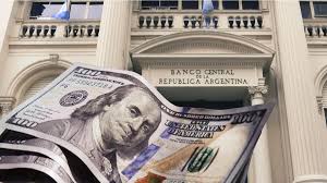 El Banco Central implementa una banda cambiaria para el dólar