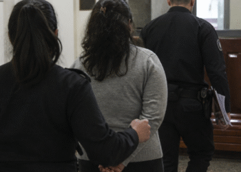 [Sociedad] Una preceptora denunciada por apropiarse de 45 mil dólares destinados a un viaje escolar: ‘Me patiné la plata’