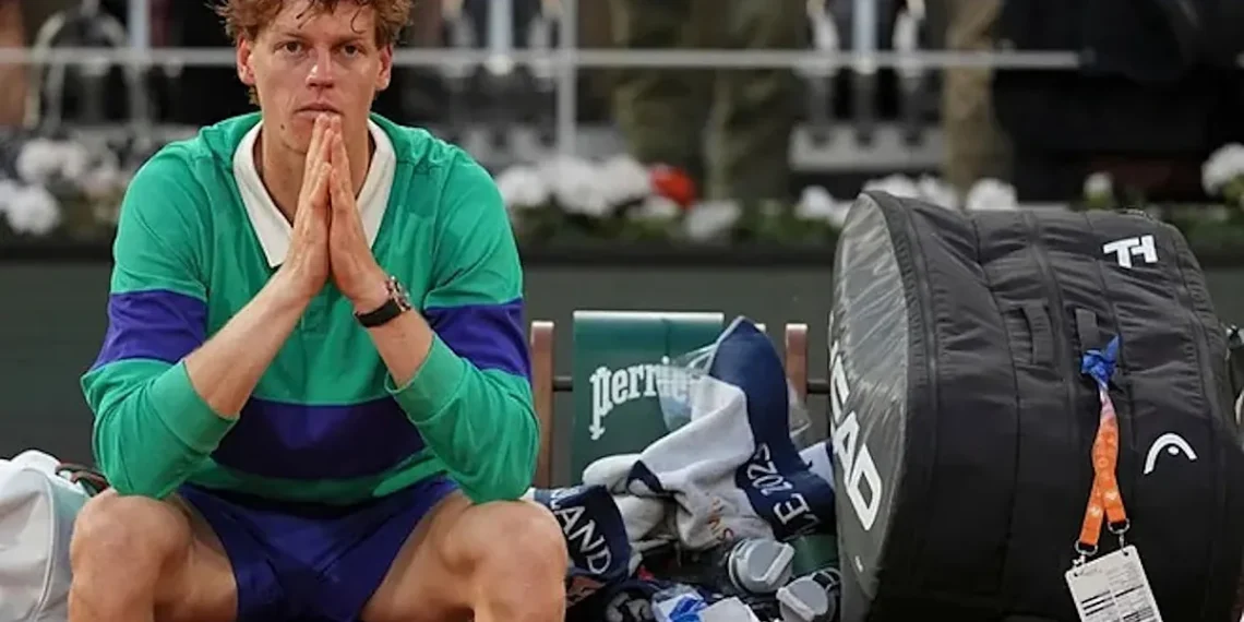 La Federación Italiana de Tenis expresa su apoyo a Jannik Sinner tras su salida en Roland Garros