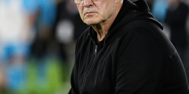 Marcelo Bielsa despliega sus planes para Uruguay antes del Mundial: promesas y aclaraciones sobre la selección
