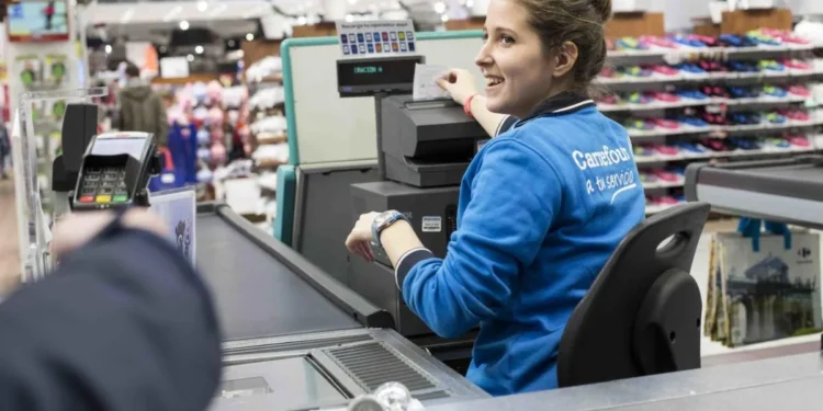 Salario de un cajero de supermercado en julio de 2026