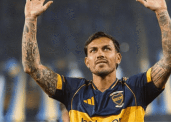 Arruabarrena decidirá la participación de Paredes y Villa en el debut de Boca en la Copa Sudamericana
