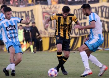 Mitre (SE) y Racing CBA se enfrentarán en vivo por la fecha 21 de la Primera Nacional: hora, dónde verlo y formaciones
