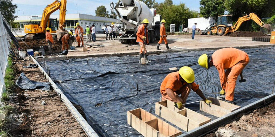 El Gobierno impulsa la construcción para reactivar la economía: desafíos en torno al bono y propuestas del sector