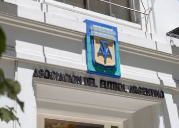 La AFA negó que Tapia y Toviggino hayan sido citados o que les hayan incautado los teléfonos