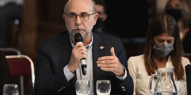 Senadores solicitan poder votar de forma remota la controvertida ley de tierras