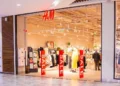 El desembarco de marcas internacionales expande la oferta en Argentina, pero el consumo todavía pone límites
