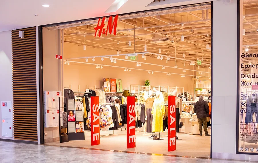 El desembarco de marcas internacionales expande la oferta en Argentina, pero el consumo todavía pone límites