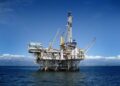 Navitas avanza con proyectos petroleros en Malvinas mientras crecen los cuestionamientos por la explotación de recursos