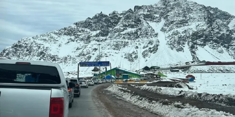 Reabrió el Paso Cristo Redentor para camiones tras 34 días de cierre