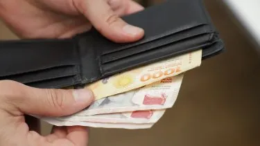 La mitad de los trabajadores privados cobra menos de $1,34 millones netos por mes