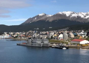 El Gobierno puso en venta cuatro inmuebles estatales, incluido un terreno estratégico de la Armada en Ushuaia