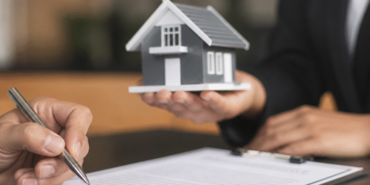 Las escrituras en CABA cayeron 9% interanual en julio, pero el volumen de operaciones fue el más alto del año