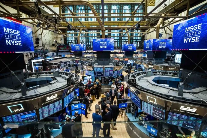 Wall Street avanza tras el mensaje de la Fed, pero las acciones argentinas operan en baja