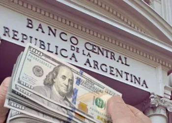 El dólar se mantiene en $1.520 y el Banco Central volvió a intervenir en el mercado