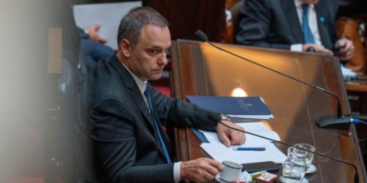 Adorni pediría una prórroga para responder por las inconsistencias detectadas en su patrimonio