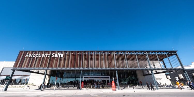Inauguraron la nueva terminal del aeropuerto de Salta, que ampliará 65% su capacidad
