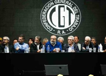 Sin acuerdo en el Consejo del Salario: el Gobierno analiza elevar el piso salarial con bonos