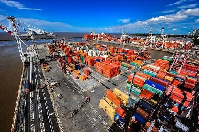 Las importaciones de bienes de consumo alcanzaron un récord histórico en el primer semestre