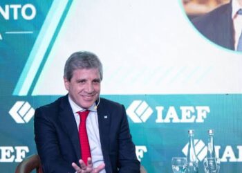 La Cámara Federal confirmó el sobreseimiento de Luis Caputo en una causa por presuntas incompatibilidades