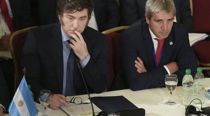 El Gobierno habilita deuda en dólares y deja abierta la puerta al regreso a los mercados internacionales en 2027