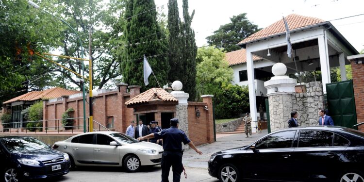 El Gobierno reorganizó la seguridad de Olivos y trasladó la responsabilidad a la Casa Militar