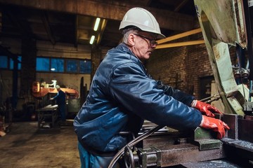 Paritaria metalúrgica: cuánto cobran en octubre de 2026 y cómo siguen los aumentos hasta marzo