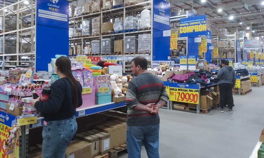 Fuerte retroceso en supermercados y mayoristas durante el segundo trimestre en la Ciudad