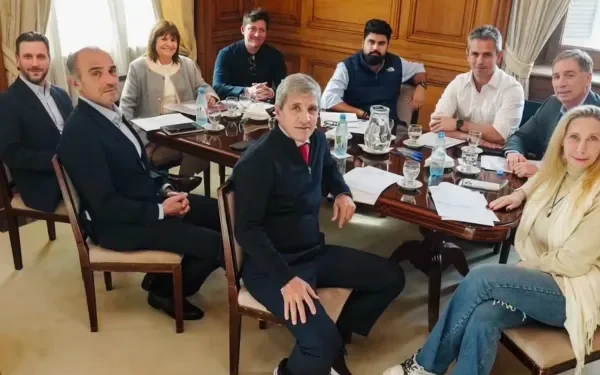 El Gobierno reúne a su Mesa Política en la Casa Rosada con la agenda legislativa como eje