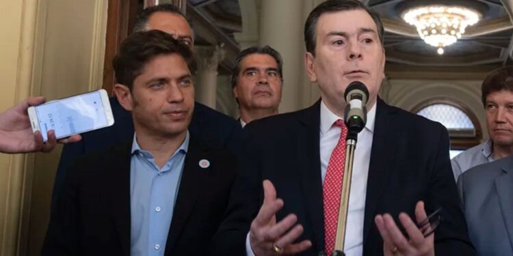 Gerardo Zamora gana lugar en las conversaciones del peronismo y suena como posible candidato para 2027