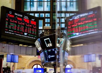 Los bonos argentinos rebotan y el riesgo país baja a 749 puntos