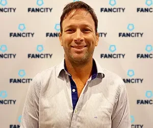 Un empresario que asesoró a la AFA también firmó contratos para una sociedad que cobraba fondos de sponsors